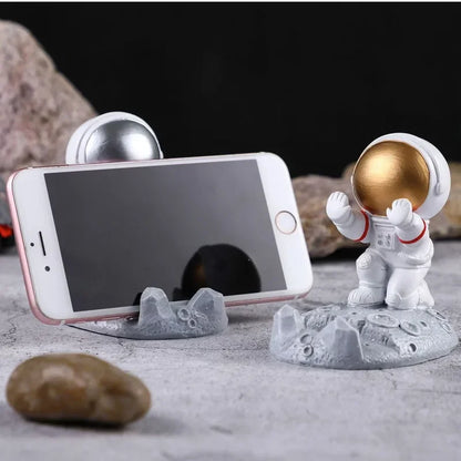 Nordic Astronaut Phone Holder - Resin Desk Decoration & Gift